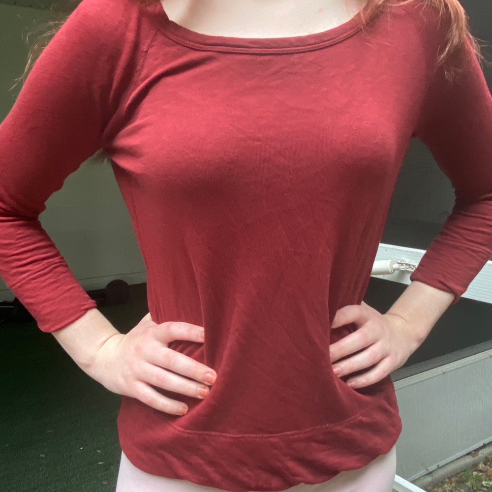 James perse red top